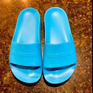 BLUE CHUNKY BALENCIAGA SLIDES